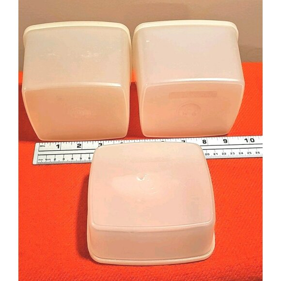 Vtg Set of 3 Tupperware Freezer Mates Container Sheer Almond Lid 80s 90s y2k - Picture 4 of 5